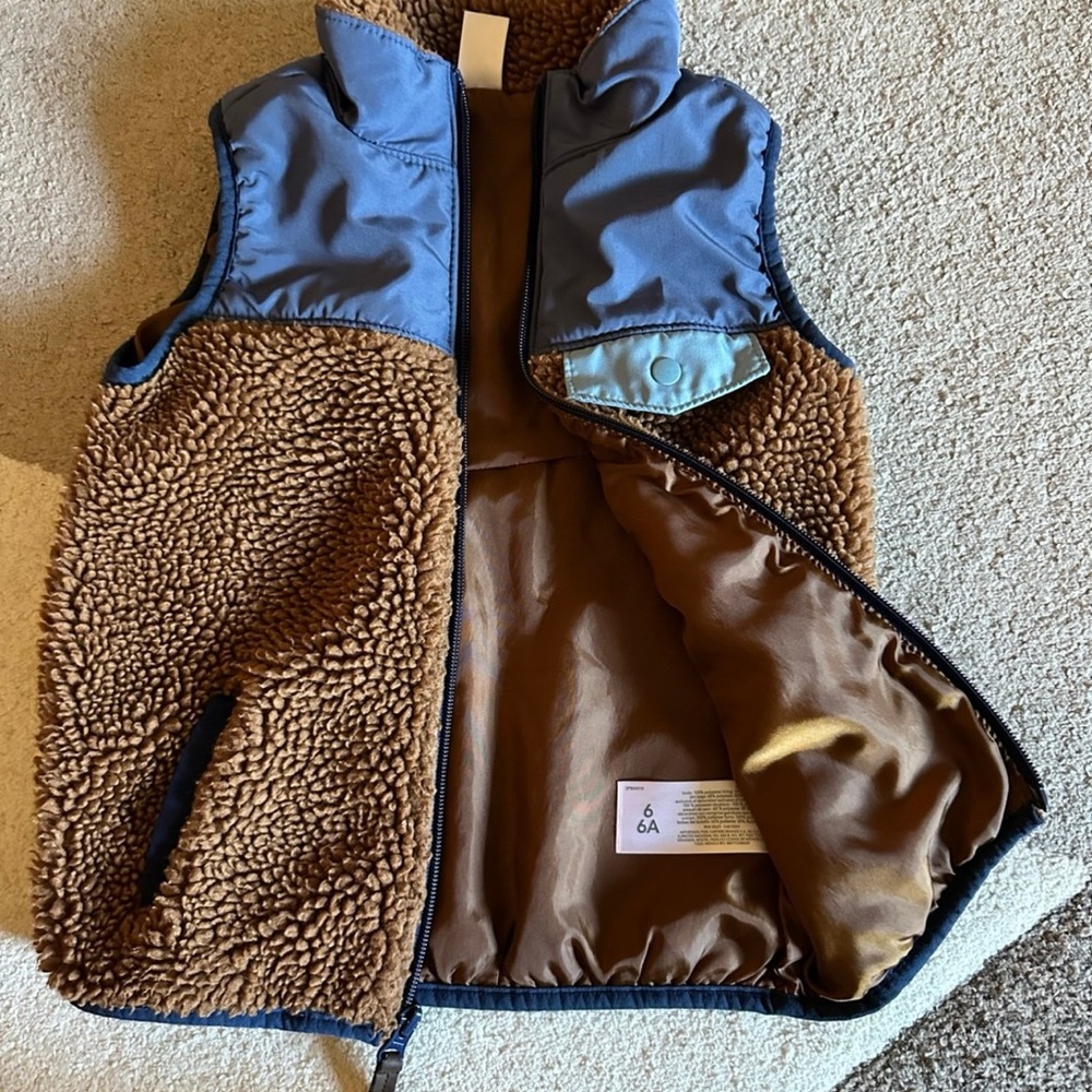 Carter’s Kids Brown and Blue Sherpa Vest size 6